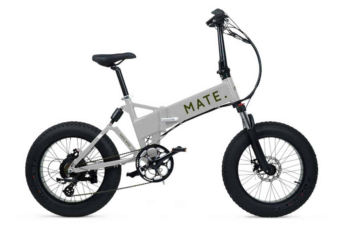 MATE X in silver mit grünem Logo